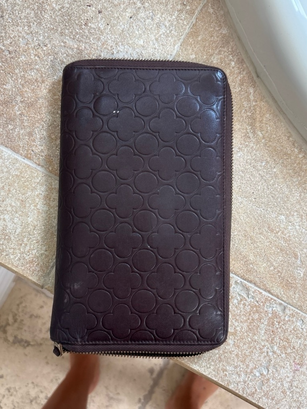 Comme des Garcins Zip-Around Leather Travel Wallet - Dark Brown